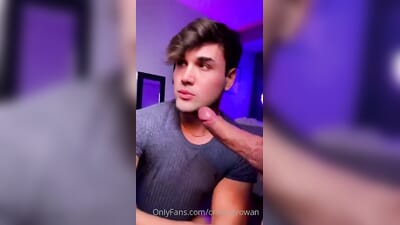Fansly CreamyRowan influencer clip erotic