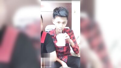 ??1?96?????Born in 2001; Chinese boy196cm