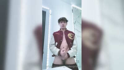 Twink kungcardenprivate jerks off and cums