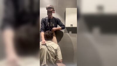 Twunkier – another bj in the bathroom